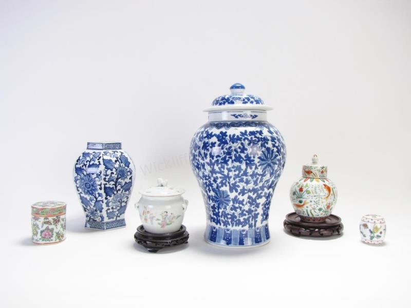 Appraisal: Group of Oriental Porcelain including lidded ginger jar with blue