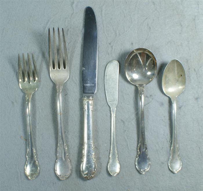 Appraisal: pcs Lunt Mignonette sterling silver flatware TO Estimate -