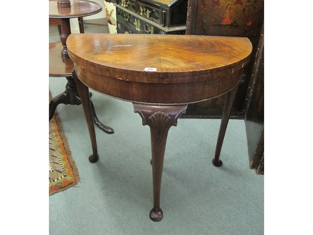 Appraisal: Mahogany fold over tea table