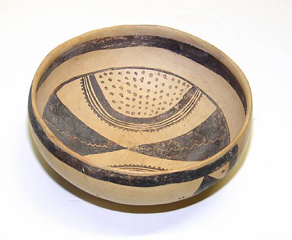 Appraisal: A Jeddito black-on-yellow bowl diameter in