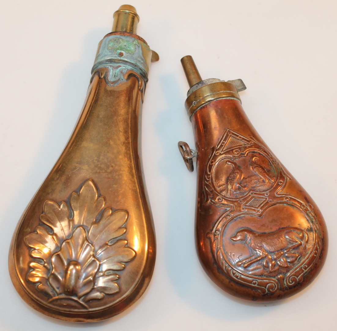 Appraisal: Two thC copper powder flasks each of teardrop outline one