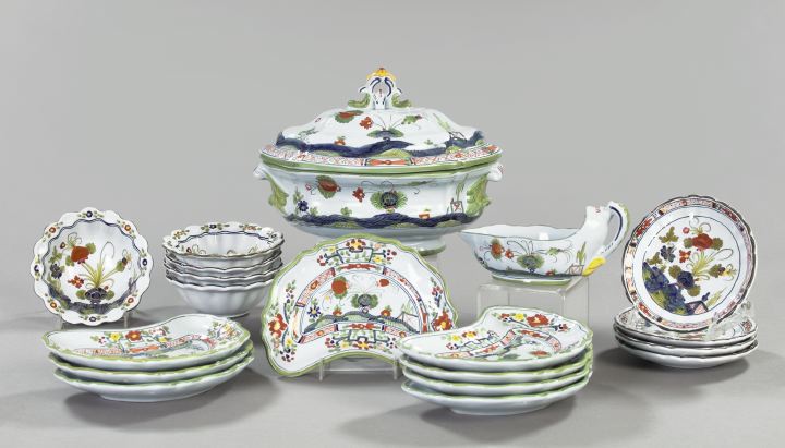 Appraisal: Attractive Nineteen-Piece Italian Provincial Faience Partial Soup-and-Salad Service for Eight