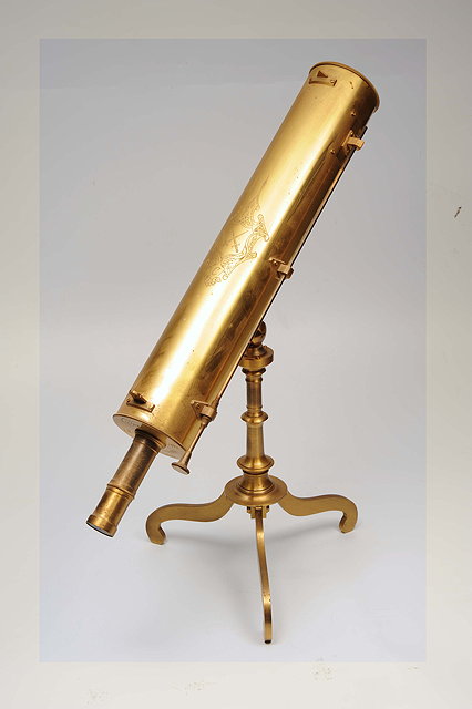 Appraisal: A CULPEPER INSTRUENTS TABLETOP REFLECTING TELESCOPE with engraved crest to