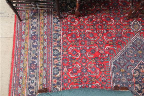 Appraisal: ROOM SIZE ORIENTAL RUG Contemporary hand knotted Indo-Bidjar wool rug