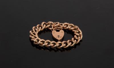 Appraisal: A ct rose gold hollow curb link bracelet with heart-shaped