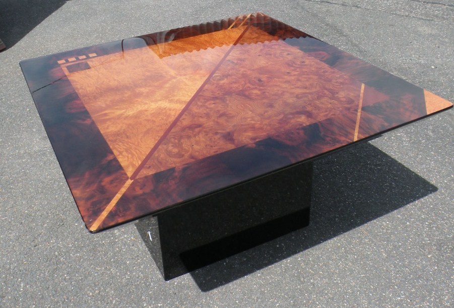 Appraisal: A Miniforms Oscar coffee table the square marquetry top set