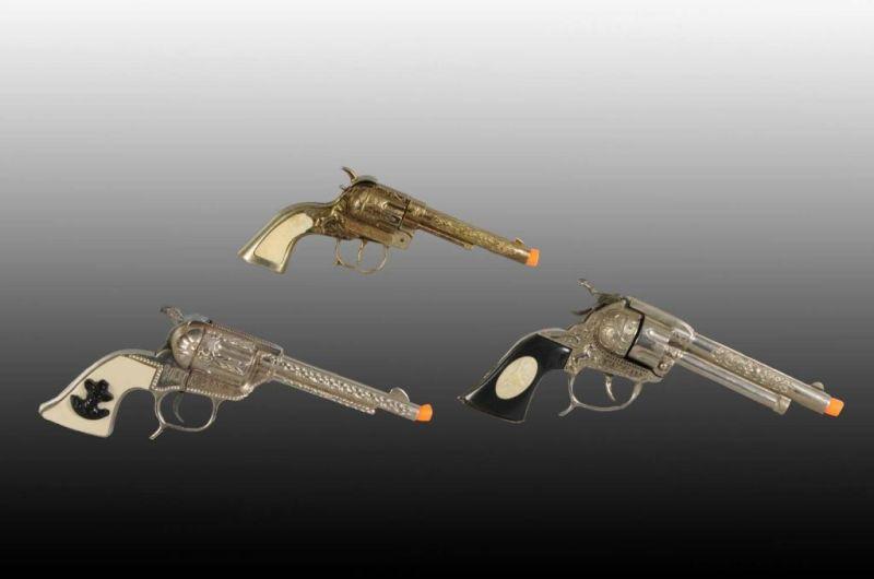 Appraisal: Lot of Western Toy Cap Guns Description Includes one Hopalong