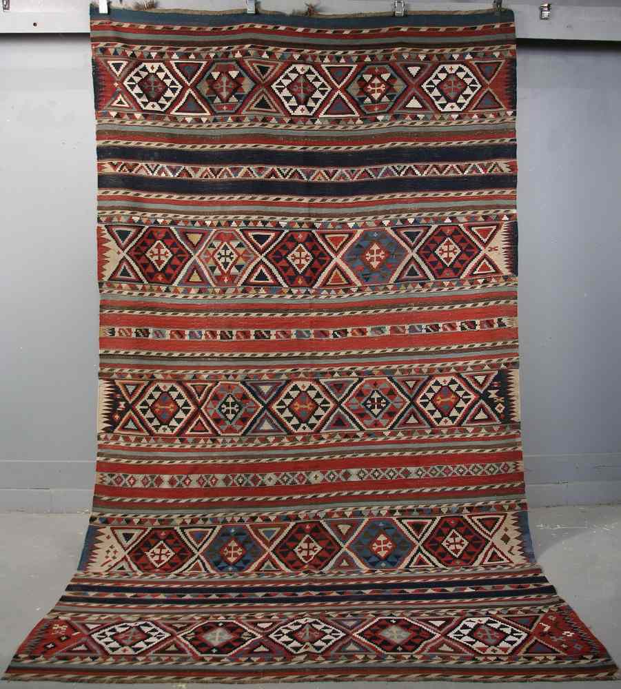 Appraisal: VINTAGE KILIM RUG - th c Kilim Rug in classic