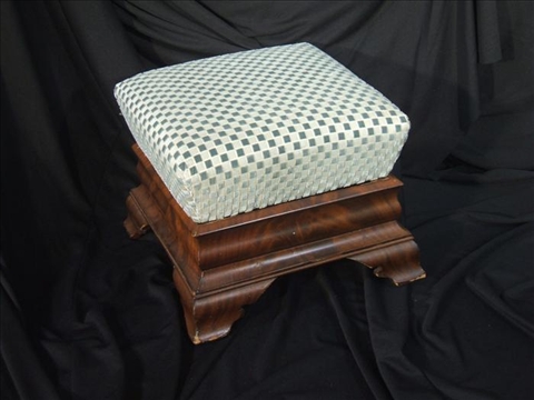 Appraisal: AMERICAN MAHOGANY VENEERED FOOTSTOOL With molded sides and out turned