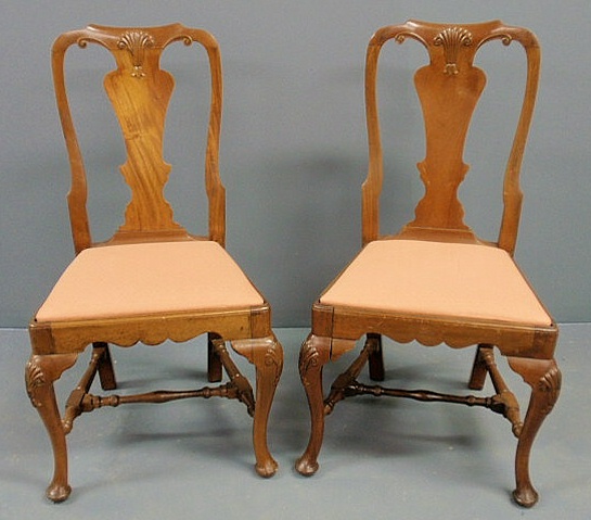 Appraisal: Pair of New England style mahogany side chairs with shell