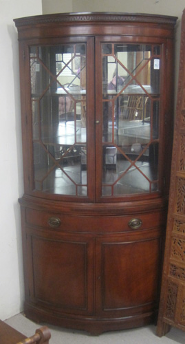 Appraisal: FEDERAL STYLE MAHOGANY CORNER CHINA CABINET American mid th century