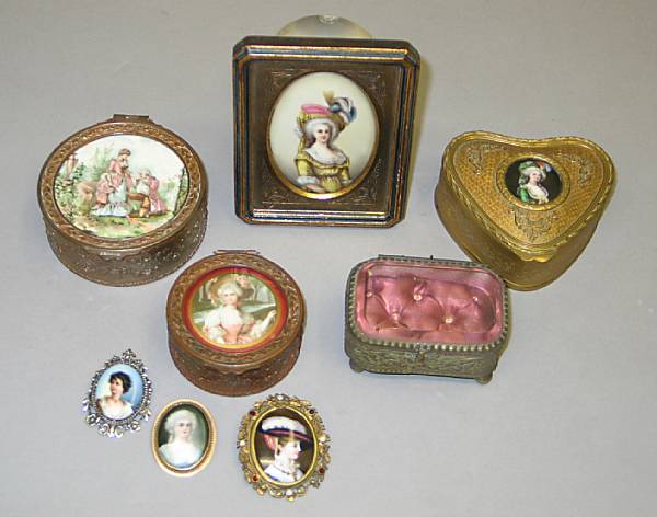 Appraisal: An assembled group of four dresser boxes and four porcelain