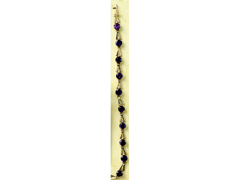 Appraisal: AMETHYST BRACELET k yellow gold with thirteen round faceted amethysts