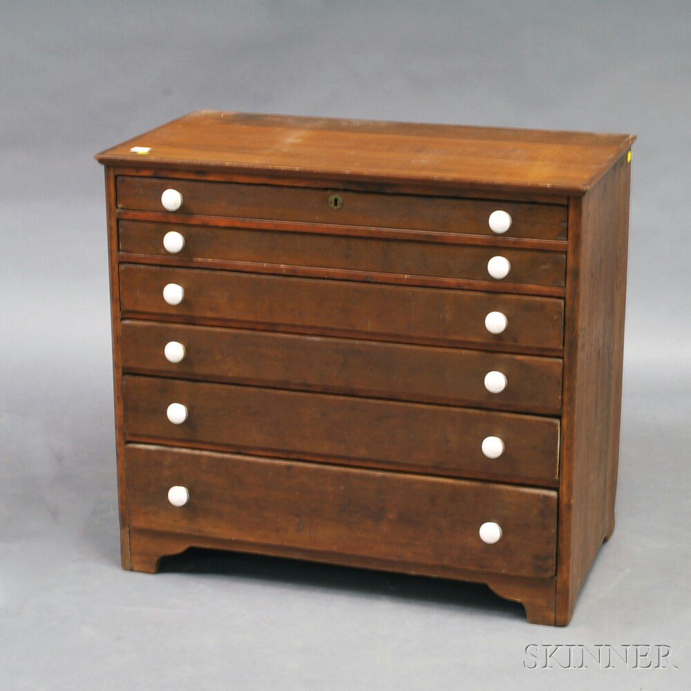 Appraisal: Small Six-drawer Chest th century ht wd dp in Estimate