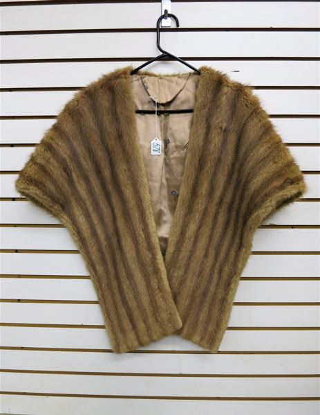 Appraisal: LADY'S MINK STOLE light brown fur fully lined