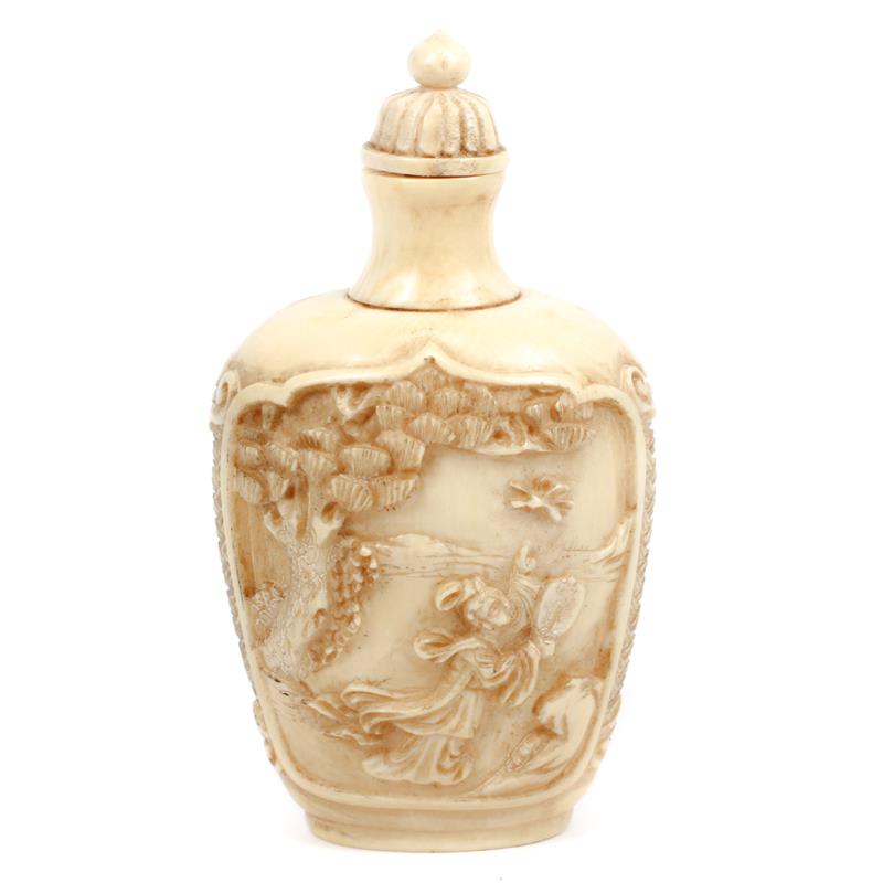 Appraisal: Chinese carved ivory snuff bottle with mother and daughter dauber