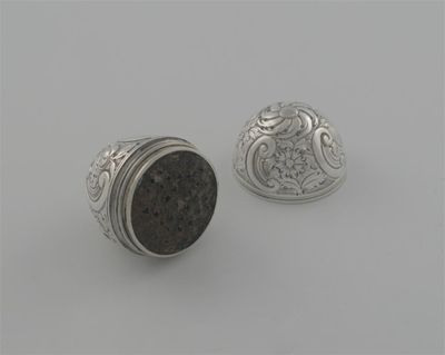 Appraisal: A George III nutmeg grater in the form of an