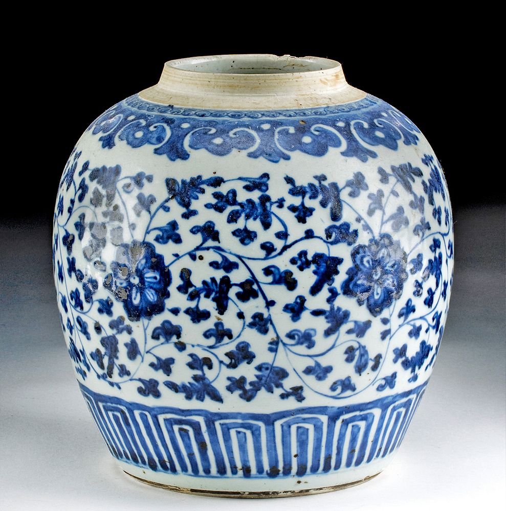 Appraisal: th C Chinese Qing Blue on White Vase w Floral