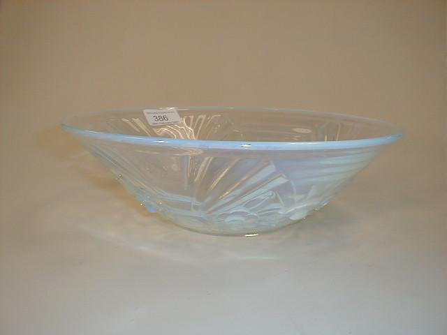 Appraisal: A Joblin Art Deco design opalescent bowl registration no