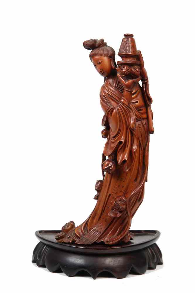 Appraisal: CHINESE BOXWOOD FIGURE - th c Chinese Carved Boxwood Figure