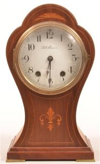 Appraisal: Seth Thomas Inlaid Mahogany Shelf Clock Enameled dial with Fleur-de-lis