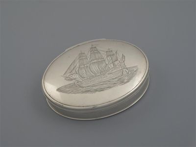 Appraisal: A George II oval snuff box with a reeded border