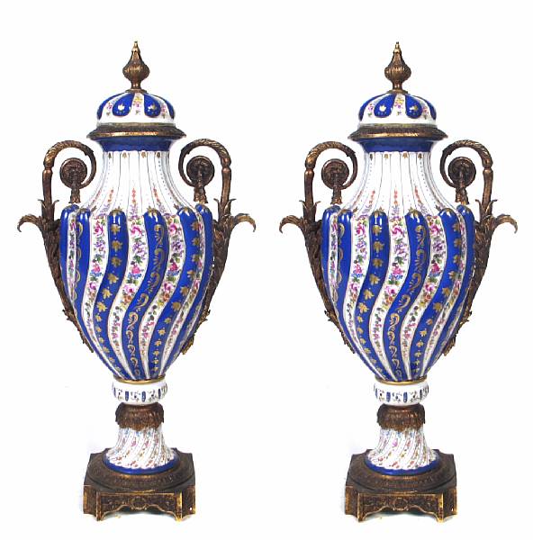 Appraisal: A pair of contemporary porcelain blue and white vases with