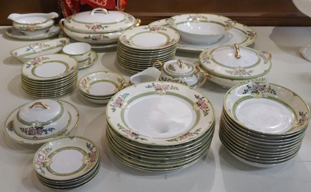 Appraisal: Japanese Floral Decorated Porcelain -Piece Dinner Service