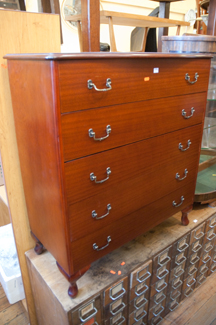 Appraisal: FIVE DRAWER QUEEN ANN STYLE CHEST