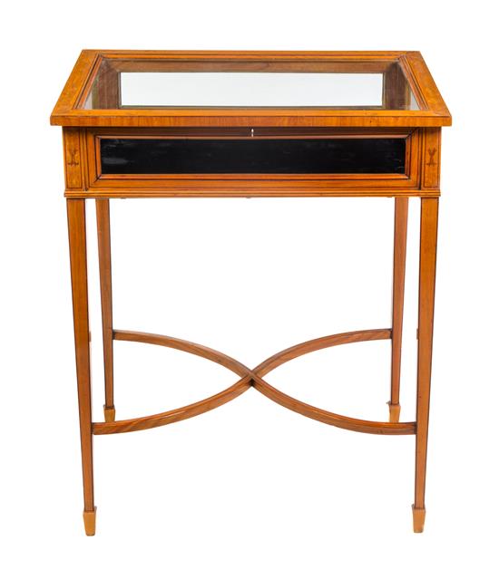 Appraisal: Sale Lot An Edwardian Mahogany Vitrine Table circa raised on