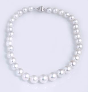 Appraisal: Strand of Thirty-Five South Seas White Cultured Pearls ranging from