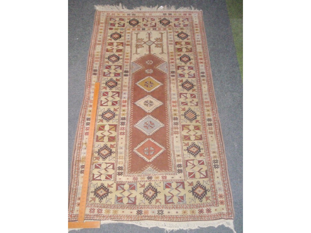 Appraisal: A modern oriental rug cm x cm