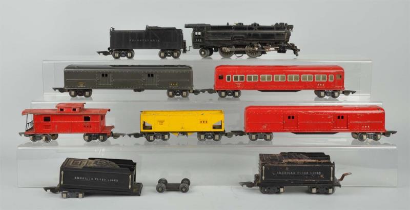 Appraisal: Lot of American Flyer O Gauge Train Lot Lot consists