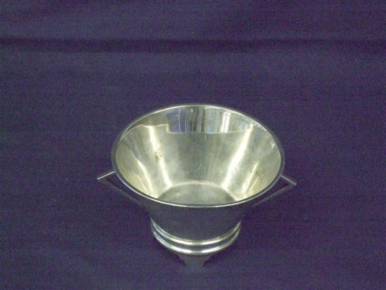 Appraisal: Edward VII silver two handled sugar bowl engraved with a