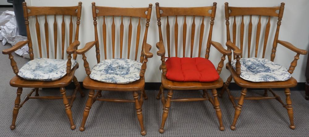 Appraisal: SET OF FOUR EARLY AMERICAN STYLE MAPLE CHAIRSSet of Four