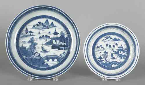 Appraisal: Two Chinese export porcelain Canton bowls dia and dia