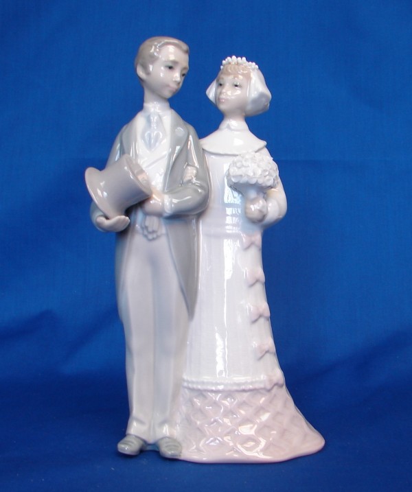 Appraisal: Wedding - Retired Good Condition