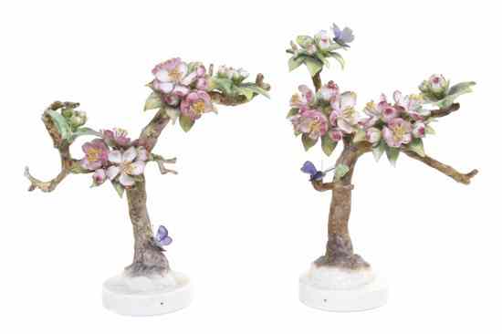 Appraisal: A Pair of Royal Worcester Dorothy Doughty Crab Apple Sprays