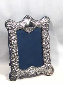 Appraisal: A modern silver picture frame