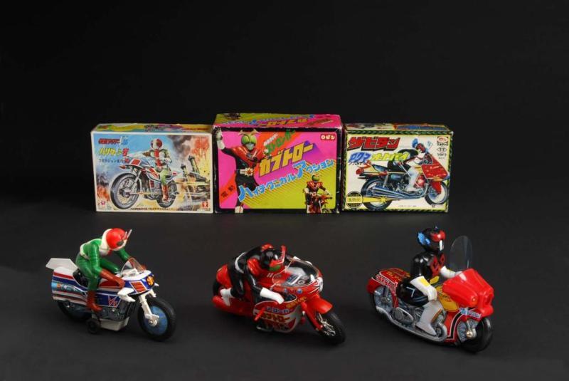 Appraisal: Lot of Superheroes on Motorcycles Description Japanese All are working