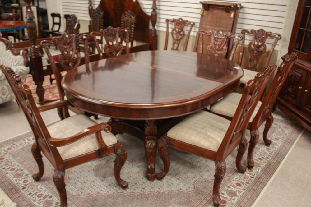 Appraisal: QUEEN ANNE STYLE MAHOGANY DINING TABLE EIGHT CHAIRS AND TWO