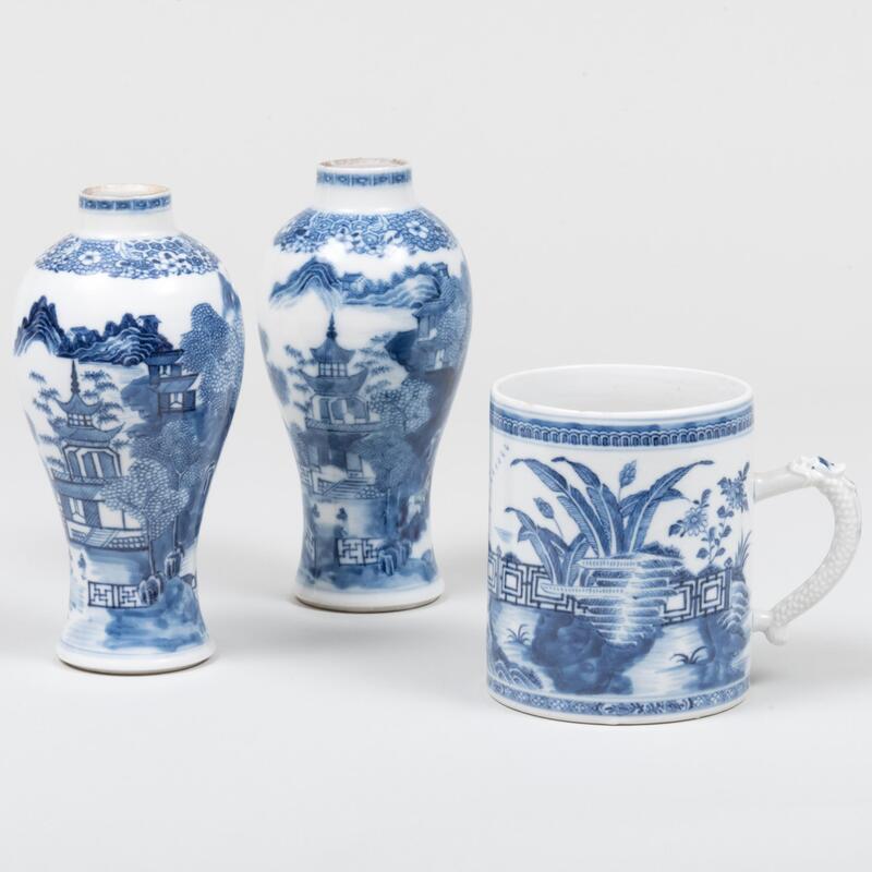 Appraisal: Pair of Chinese Export Blue and White Porcelain Vases and