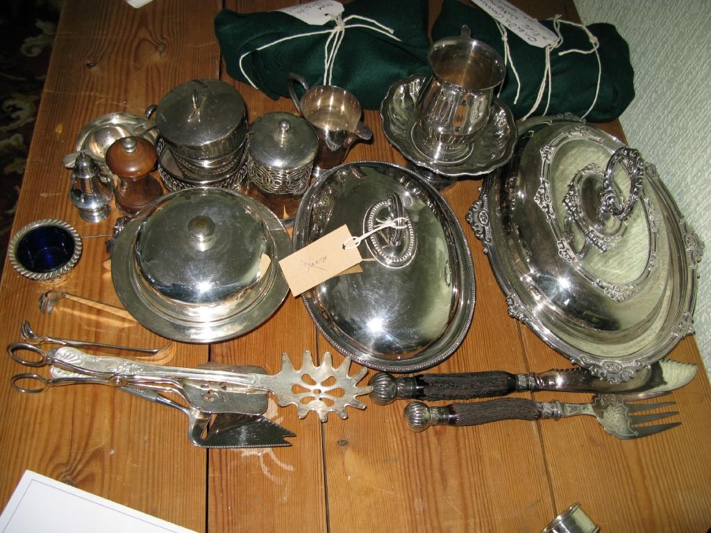 Appraisal: Silver plated ware to include two oval entree dishes a