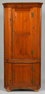 Appraisal: Yellow Pine Corner Cupboard Southern single door corner cupboard yellow