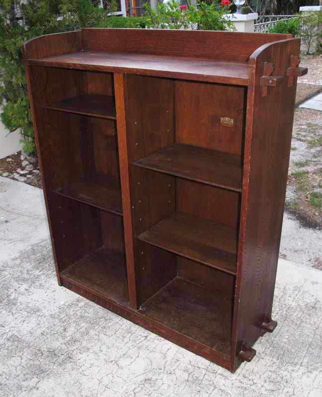 Appraisal: LIFETIME REVELL CO ARTS CRAFTS OAK BOOKSHELF Open shelf storage