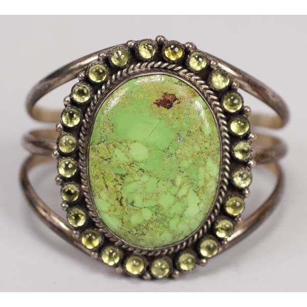 Appraisal: Vintage Native American Indian sterling silver green turquoise cuff bracelet