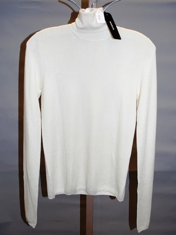 Appraisal: Akris winter white cashmere silk long sleeve turtleneck pullover Size