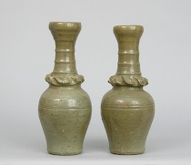 Appraisal: Pair of Celadon Candleholders Sung Dynasty Chinese Circa th th