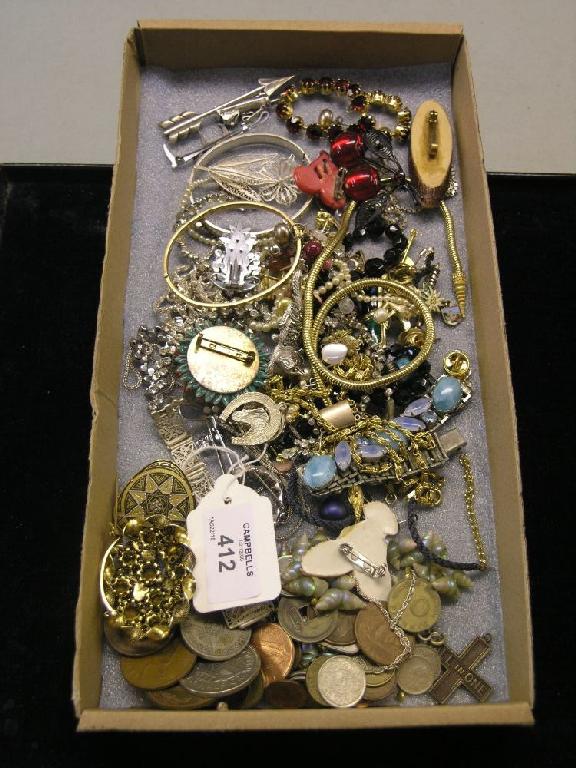 Appraisal: An assortment of costume jewellery including small silverware