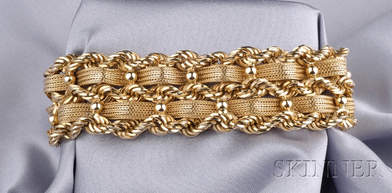 Appraisal: kt Gold Bracelet of finely braided and ropetwist links with